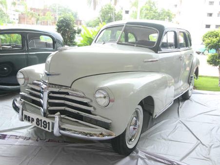 எம்.ஜி.ஆர்.-ன் ‘டாட்ஜ் கிங்க்ஸ்வே’ காரைப் பார்க்கணுமா.. அப்போ மறக்காம ‘இங்க’ வாங்க!