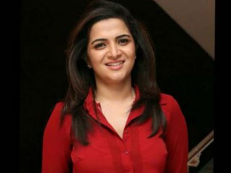 பாகிஸ்தானியர்களை பாராட்டிய டிடி: வெளுத்து வாங்கிய நெட்டிசன்கள்