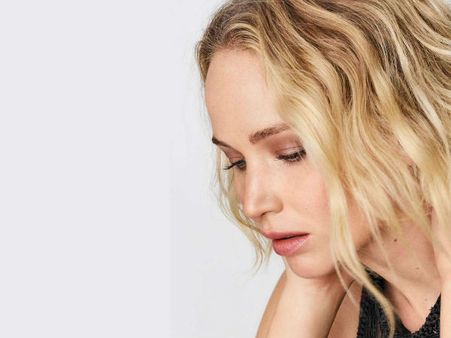 நடிகைகளின் நிர்வாணப் படங்களை வெளியிட்டவருக்கு சிறை