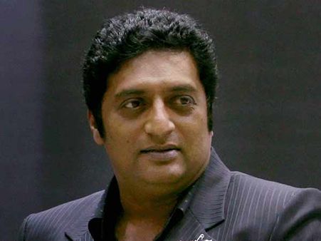 கருணாநிதியின் வாழ்க்கை வரலாற்று படத்தில் கலைஞராக நடிக்க ஆசை: பிரகாஷ் ராஜ்