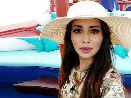 பியார் பிரேமா காதலுக்கு அடுத்து பாலாவின் இயக்கத்தில் நடிக்கும் ரைசா..!