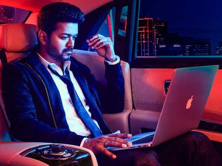 ஆன்லைனில் கசிந்த சர்கார் பாடல்: விஜய்க்கு மட்டும் ஏன் இப்படி நடக்குது?