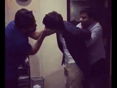 பிக் பாஸில் இருந்து வெளியேற்றப்பட்ட மகத்தை கட்டி வைத்து உதைத்த சிம்பு: வீடியோ இதோ