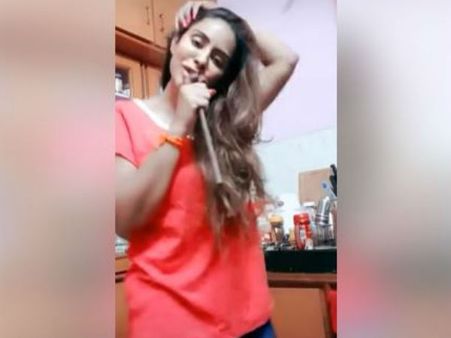 ராகவா லாரன்ஸ் என்ன செய்யச் சொன்னார், இந்த ஸ்ரீ ரெட்டி என்ன செய்கிறார் பாருங்க