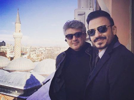 என் நண்பனின் 26 வருடங்கள்…! தல அஜித்துக்கு விஸ்வாசம் காட்டும் பாலிவுட் நடிகர்!