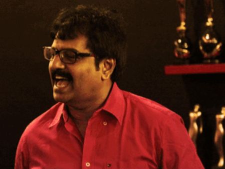 அன்பு தனுஷ்.. உங்கள் குரலில் உயிர் பெறுகிறது எழுமின் பாடல்! நடிகர் விவேக்..!