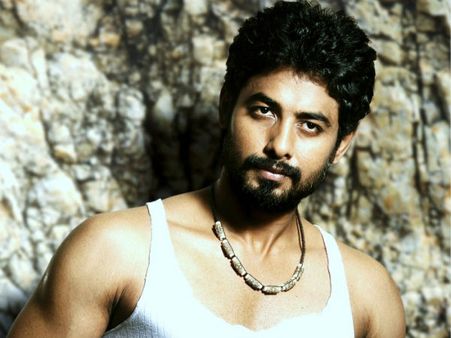 'நான் மாறிட்டேன்.... நீங்க எப்போ மாறப்போறீங்க?'... இப்படிக் கேட்பது நடிகர் ஆரி!