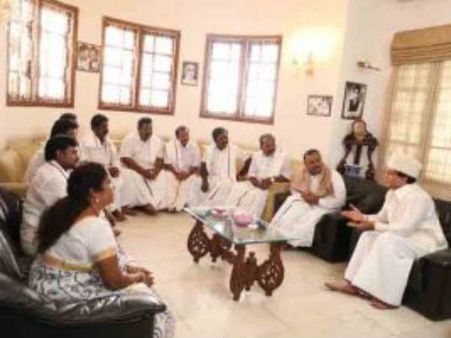 ரித்விகாவுக்கு அடித்த யோகத்தை பாருங்களேன்... தானாக தேடி வந்த 'சிஎம்' நாற்காலி!