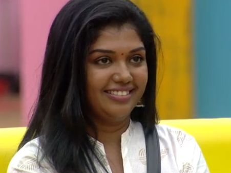 ரித்விகா ஃபைனலுக்கு வந்ததற்கு யார் காரணம்னு தெரிந்தால் ஷாக் ஆகிடுவீங்க