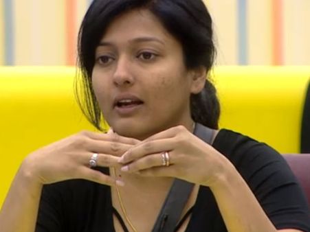 அய்யோ பாவம், பிக் பாஸில் கலந்து கொண்ட பின் காயத்ரிக்கு இப்படி ஒரு பிரச்சனையா?