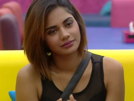 செல்லக்குட்டி ஐஸ்வர்யாவுக்காக 'விஸ்வாசி'யை கைவிட்ட பிக் பாஸ்