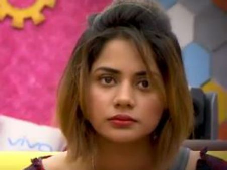 தொடர்ந்து 3வது வாரமாக நாமினேட் ஆன ஐஸ்வர்யா: வேணாம் பிக் பாஸ், கடுப்பாகிடுவோம்