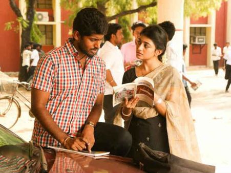 நாம் எல்லோரும் நாயாக இருக்கவேண்டுமென நினைக்கிறோம்: பரியேறும் பெருமாள் இயக்குனர்