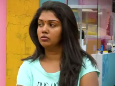 ஊசின்னா பயம்னு அழுது ஆர்ப்பாட்டம் செய்தது எல்லாமே நடிப்பா ரித்விகா?