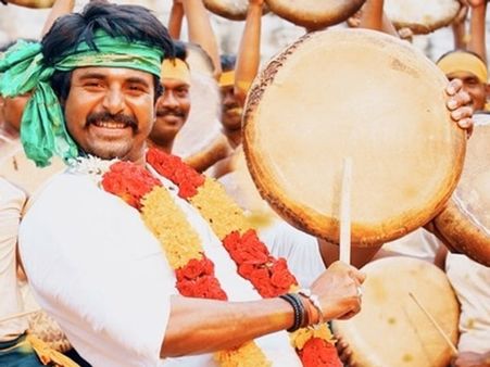 சிவகார்த்திகேயன் + சூரி + பொன்ராம் = ஹாட்ரிக் வெற்றி ?... 'சீமராஜா' விமர்சனம்!