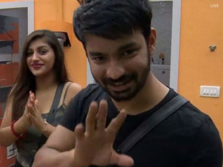 புதிய படத்தில் ஜோடி சேரும் பிக் பாஸ் 2 போட்டியாளர்கள்.. யாருனு கேட்டா ஷாக் ஆகிடுவீங்க!