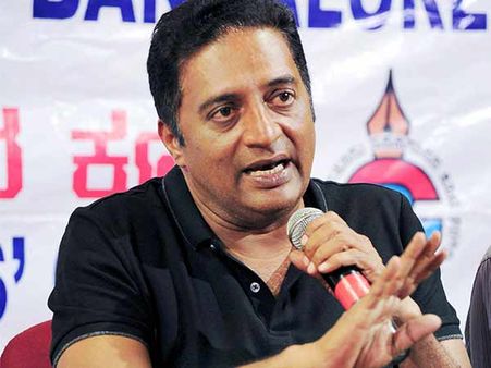 ஹீரோயினை திட்டி, நகைச்சுவை நடிகரை அறைந்தாரா பிரகாஷ் ராஜ்?