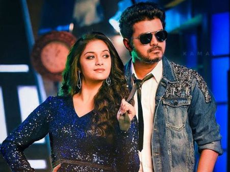 முதலில் அமெரிக்கா.. பிறகு தமிழ்நாடு… சர்கார் ரிலீஸ் இப்படித்தான்!