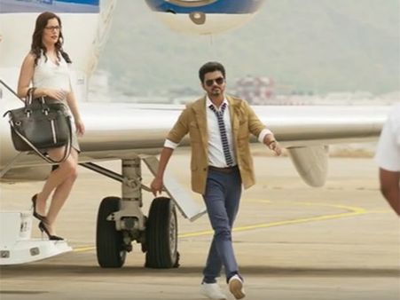 'உங்க ஊரு தலைவன தேடிப்பிடிங்க... இது தான் நம்ம சர்க்கார்'.... மிரட்டும் டீசர்!