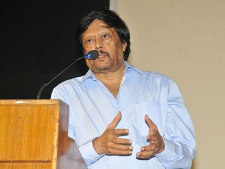 'எனது நற்பெயருக்கு களங்கம் ஏற்படுத்திவிட்டார்'... பிரித்திகா மீது வழக்கு தொடர தியாகராஜன் முடிவு!