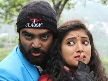 'எங்க மேலயும் கேஸ் போடுங்கப்பா'... வாண்டடாக வண்டியில் ஏறும் உத்தரவு மகாராஜா!