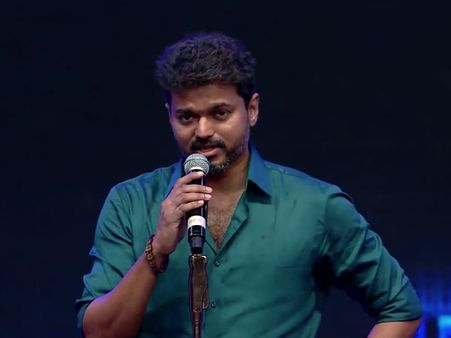 விஜய்யின் தோரணை, கெத்தை பார்த்தால் தலைவன் ரெடியாகிவிட்டான் போல