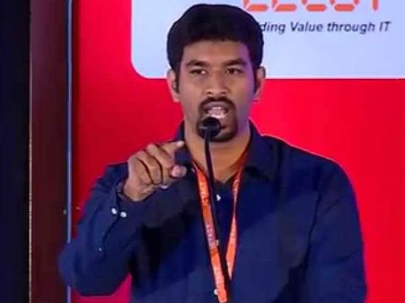 இப்போதைய தேவை 'ஒருவிரல் புரட்சி'... சர்கார் விழாவில் பாடலாசிரியர் விவேக்!