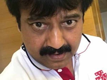 தல தளபதி ரசிகர்களுக்கு வேண்டுகோள் விடுத்த விவேக்: நிறைவேற்றுவார்களா ரசிகர்கள்?