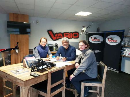 ஏரோமாடலிங் குறித்து ஆய்வு செய்ய ஜெர்மனி சென்ற அஜித்: வைரல் புகைப்படங்கள்