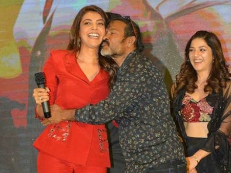 மேடையில் திடீர் என கட்டிப்பிடித்து முத்தமிட்ட ஒளிப்பதிவாளர்: அப்படியே ஷாக் ஆன காஜல்