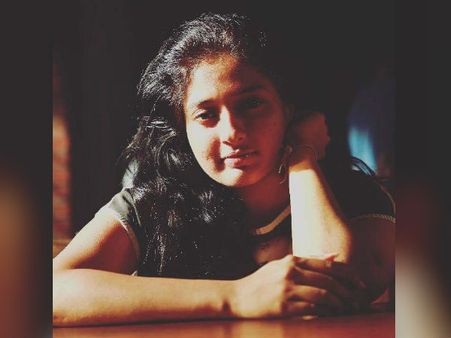 காயத்ரி குடிபோதையில் அட்டகாசம் செய்தாரா?: காரில் இருந்த 'பிக் பாஸ்' காஜல் சாட்சியம்