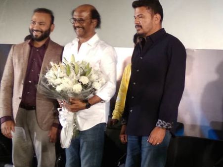 இருக்கு ஷங்கருக்கு '3.0' எடுக்கும் ஐடியா இருக்கு