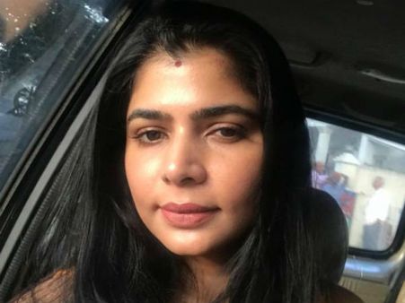 #MeToo பிசினஸ் ரொம்ப கேவலம்: இந்த நடிகை இப்படி பேசிட்டாங்களேன்னு அழுத சின்மயி