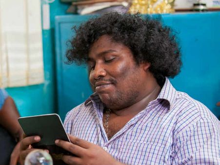 'என்னது காமெடிக்கு இவ்வளவா'... யோகி பாபுவின் சம்பளத்தை கேட்டு தெறித்து ஓடும் தயாரிப்பாளர்கள்!