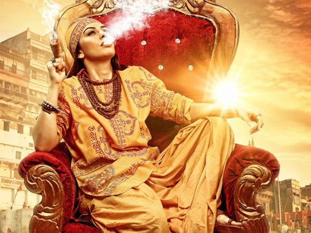 இருக்கு ஹன்சிகா படத்திற்கு பெரிய அளவில் இலவச விளம்பரம் இருக்கு #Maha