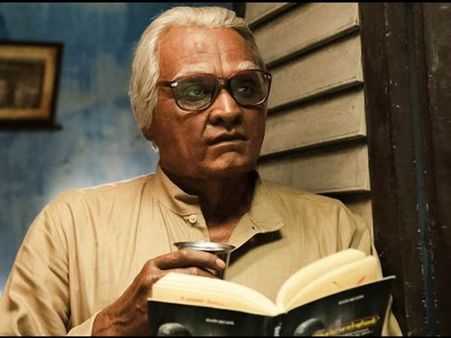 ஒரு பக்கம் விஷால், ஒரு பக்கம் தமிழ் ராக்கர்ஸ்: பாவம் விஜய் 'சீதக்காதி' சேதுபதி