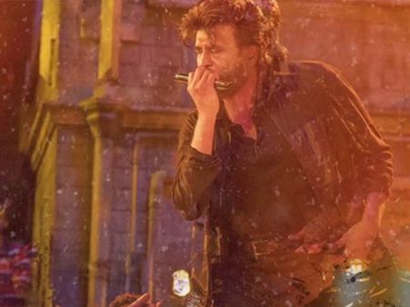 பட்டைய கெளப்பும் உல்லாலா பாடல்: மாஸு மாஸு தான் #Ullaallaa