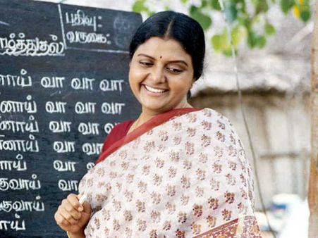 வேலைக்கார சிறுமியை கொடுமைப்படுத்தியதாக புகார்.. நடிகை பானுப்ரியா மீது ஆந்திர போலீஸ் வழக்குப் பதிவு!