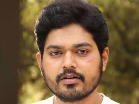 குடிபோதையில் கார் ஓட்டி விபத்து... நடுரோட்டில் தள்ளாடிய நடிகர் சக்தி கைது!