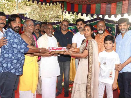 விஜய் ஆண்டனியின் படம் மூலம் நடிகராகும் பிரபல இயக்குனரின் மகன்!