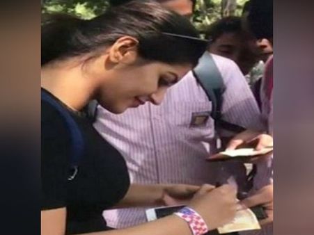 அடப்பாவமே, ரசிகர்களால் இப்படி ஒரு பிரச்சனையா யாஷிகாவுக்கு?