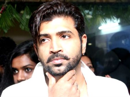 தடம்.. மனைவியிடம் ஓகே வாங்கி ‘லிப்லாக்’ காட்சியில் நடித்த அருண் விஜய்.. ஆனா, டேக் மட்டும் 13!