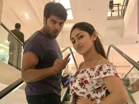 20 நாட்களில் திருமணம்: இப்படி செய்யலாமா ஆர்யா, சயீஷா?