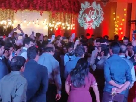 சவுந்தர்யா கல்யாணம் : ரஜினி ஆடுனதைப் பார்த்தீங்களே.. தனுஷ் பாடுனதைக் கேட்டீங்களா?