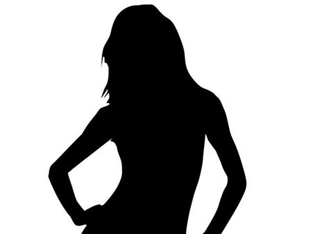 அவ ராசியில்லாதவ: நடிகையை விடாது துரத்தும் விமர்சனம்