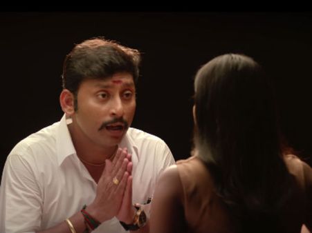 LKG trailer: தெர்மாகோல், வந்தேரி, மோடி, கமல், விஜய்யை வச்சு செஞ்ச ஆர்.ஜே. பாலாஜி