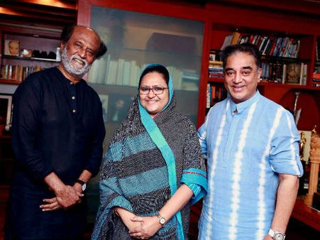 கமலுக்கு நேரில் பத்திரிகை வைத்த ரஜினி: விசாகனுடன் சவுந்தர்யா போட்டோஷூட்