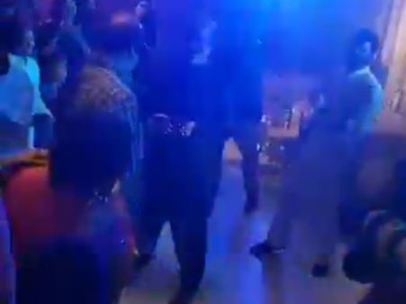 மகளுக்கு திருமணம்.. 4 நாள் கொண்டாட்டம்.. செம குஷியில் டான்ஸ் ஆடிய ரஜினி.. வைரலாகும் வீடியோ!