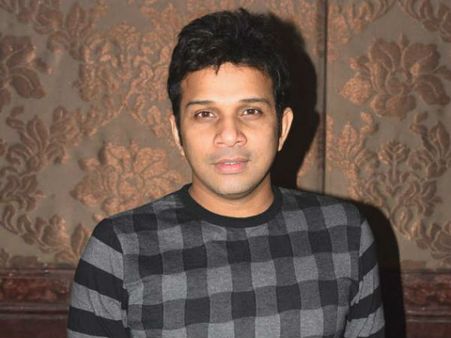 குவிந்த பாலியல் புகார்கள்: 4 மாதம் கழித்து விளக்கம் அளித்த பாடகர் கார்த்திக்