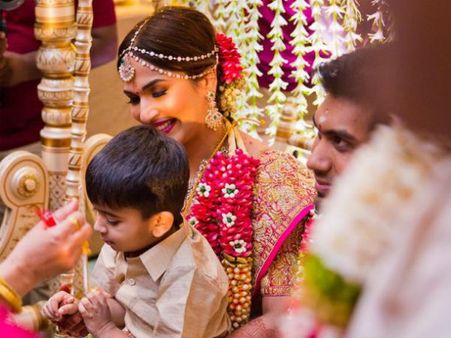 மிஸ்டர் அன்ட் மிஸ்ஸஸ் ஆயாச்சு, இனி நாங்க எல்லாம் ஒரே ஃபேமிலி: சவுந்தர்யா விசாகன்